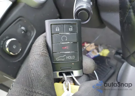 2010 Cadillac Srx Turbo Premium z USA, uszkodzony, nr VIN 3GYFNFE4XAS554130